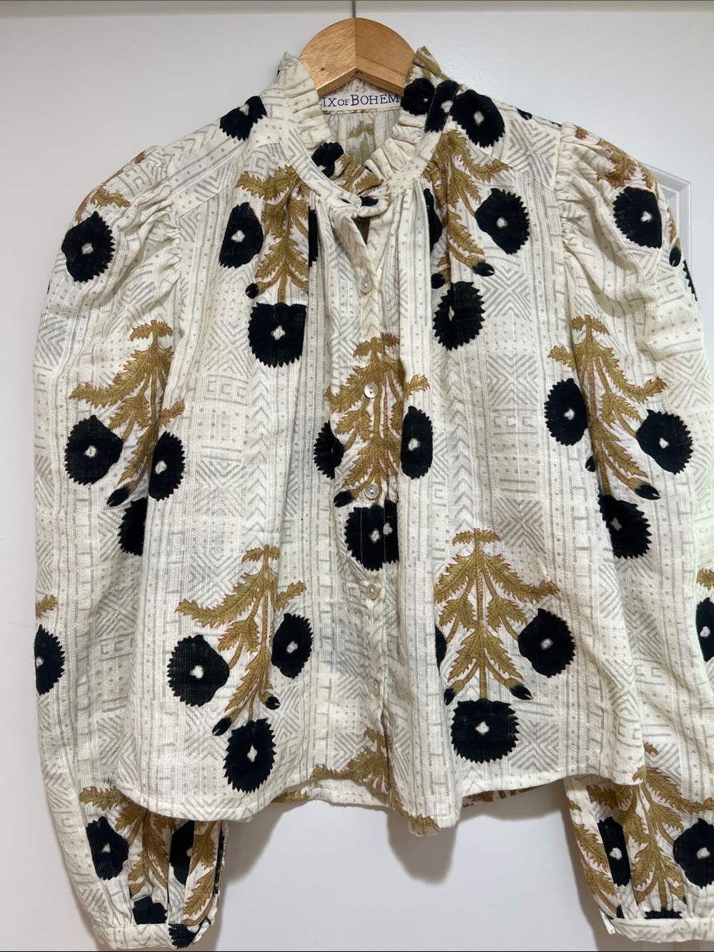 Alix of Bohemia Annabel Noir Triple Bloom blouse size small